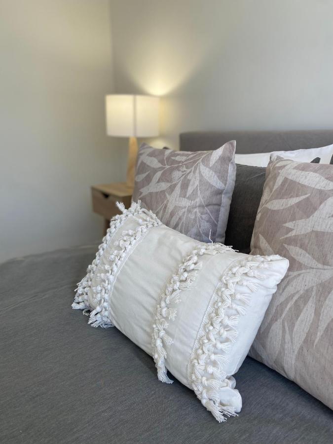 Modern Luxury 1 Bedroom Apartment - Walk To The Shops! Free Wifi Clarkson Екстериор снимка